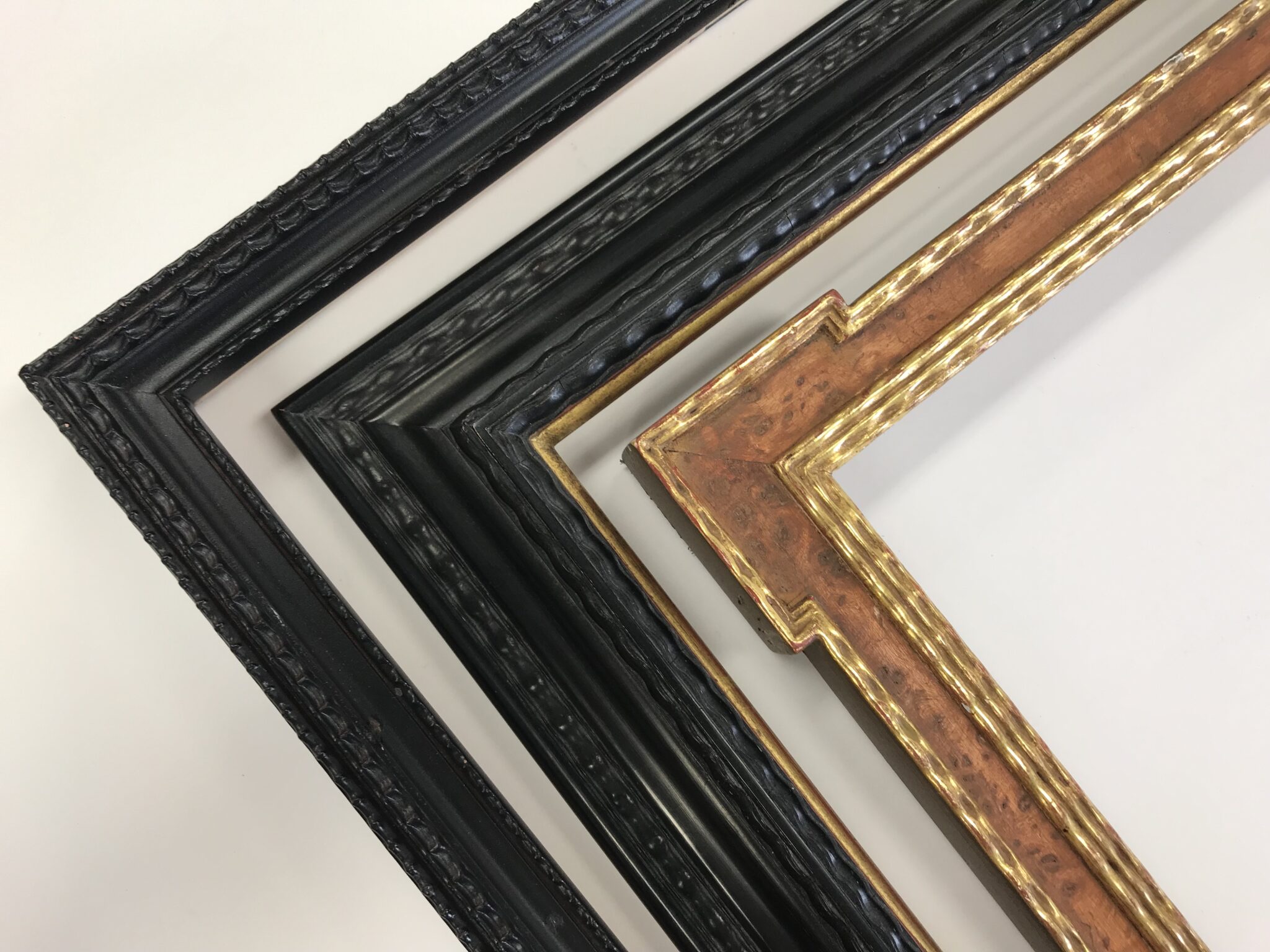 Closed Corner Frames | The Epitome of Custom Craftsmanship